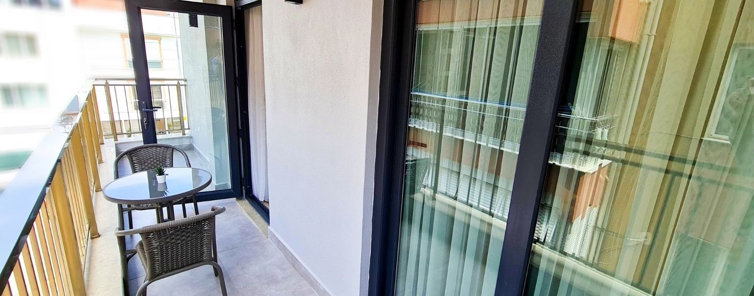 Deluxe 1+1 Apartment