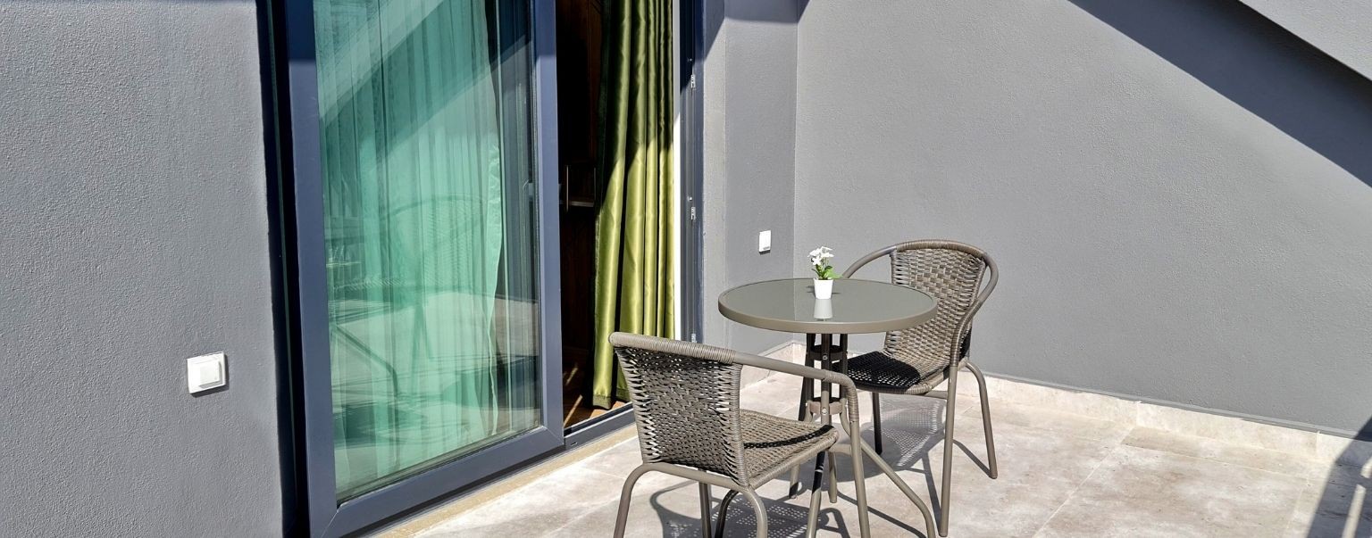 Standardzimmer mit Terrasse